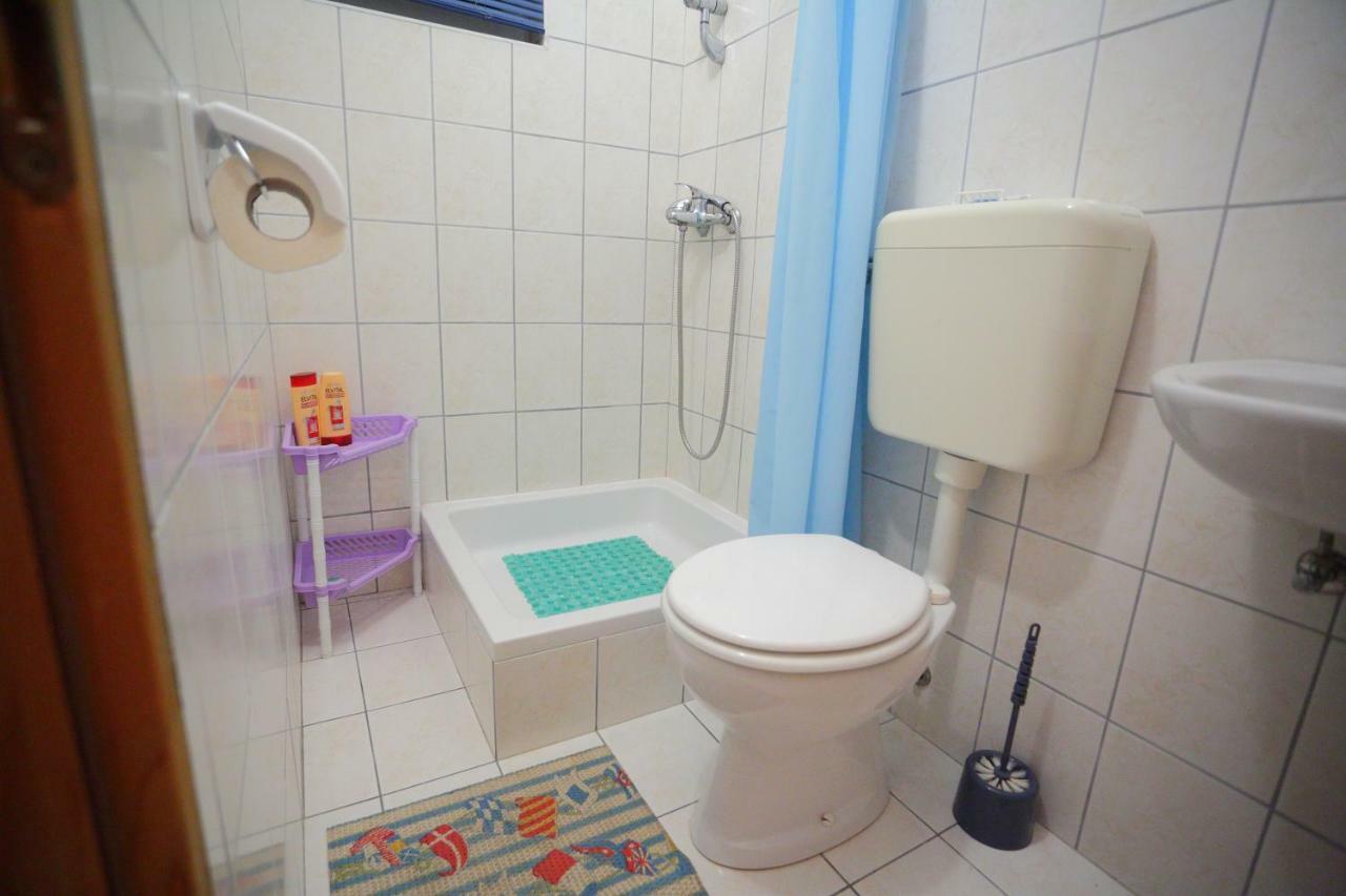 Fisa Apartments Vir Exteriör bild